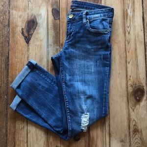 KUT from the cloth Catherine boyfriend jeans.